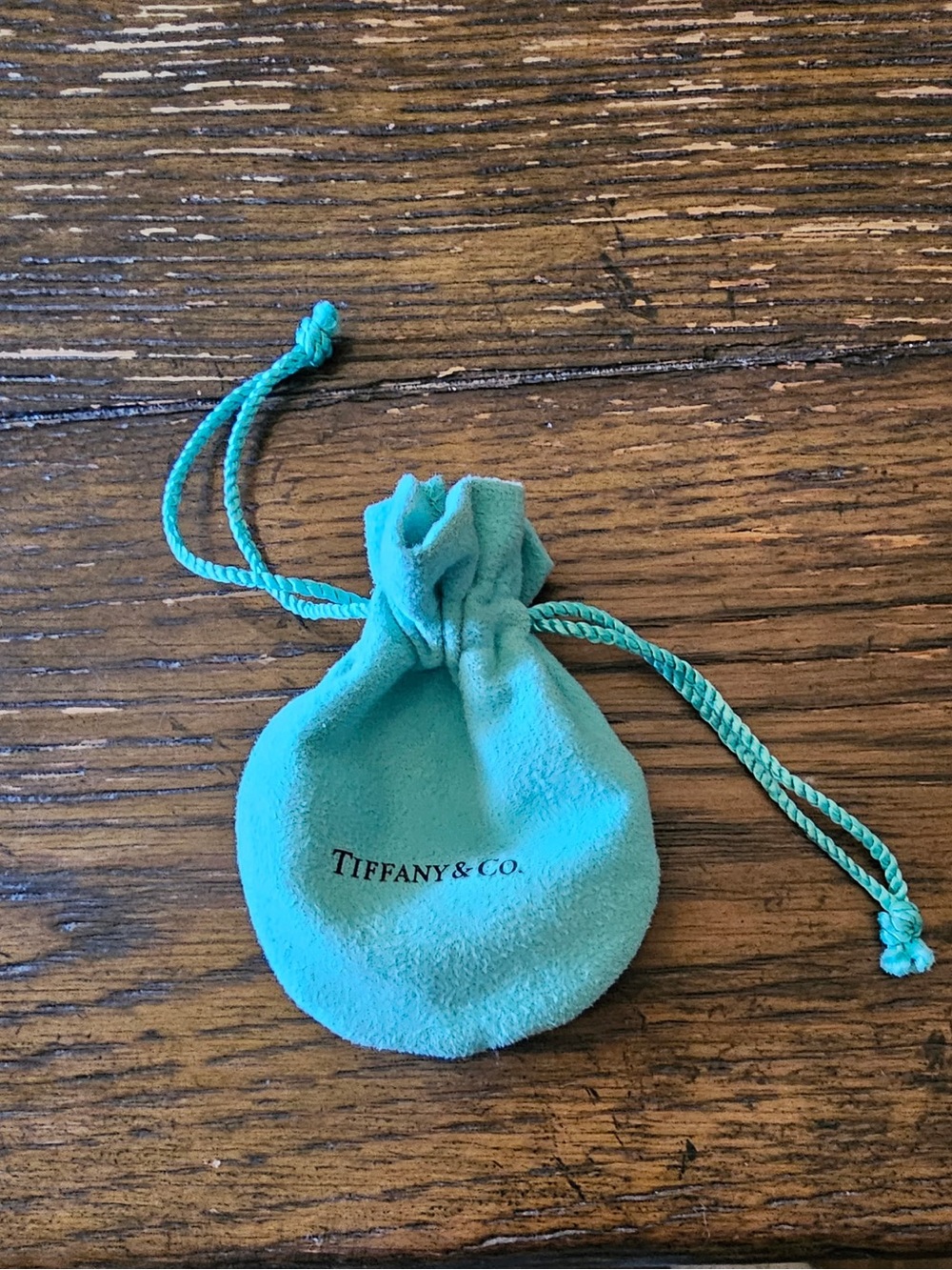Tiffany Blue Gift Box Charm/Pendant - Picture 2 of 4